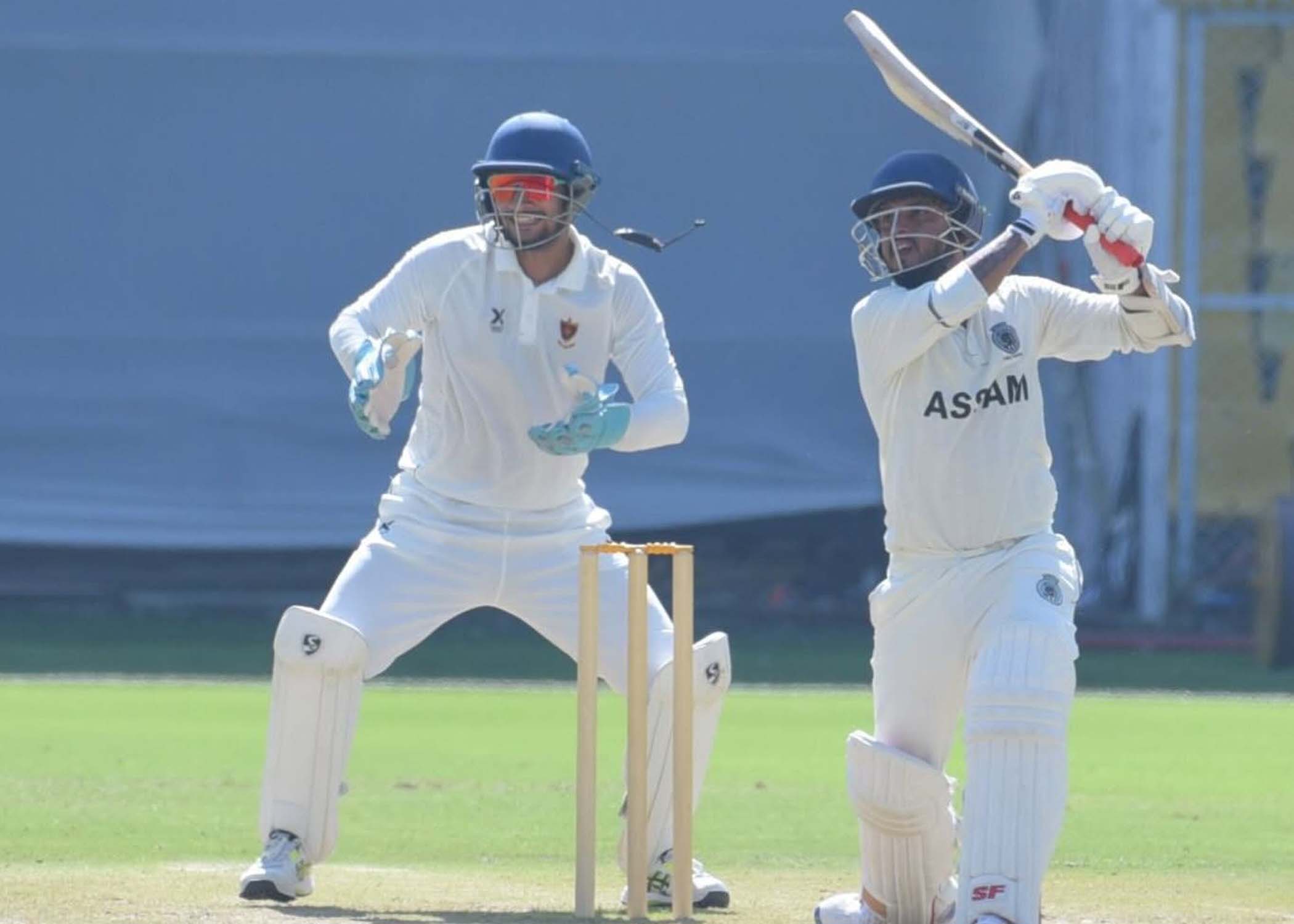 Tripura on the brink of defeat against Assam